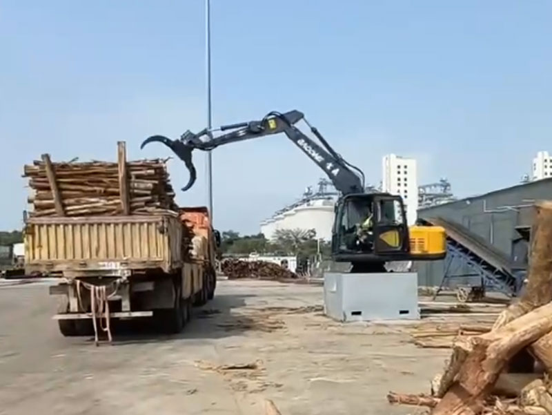 寶鼎固定式抓木機