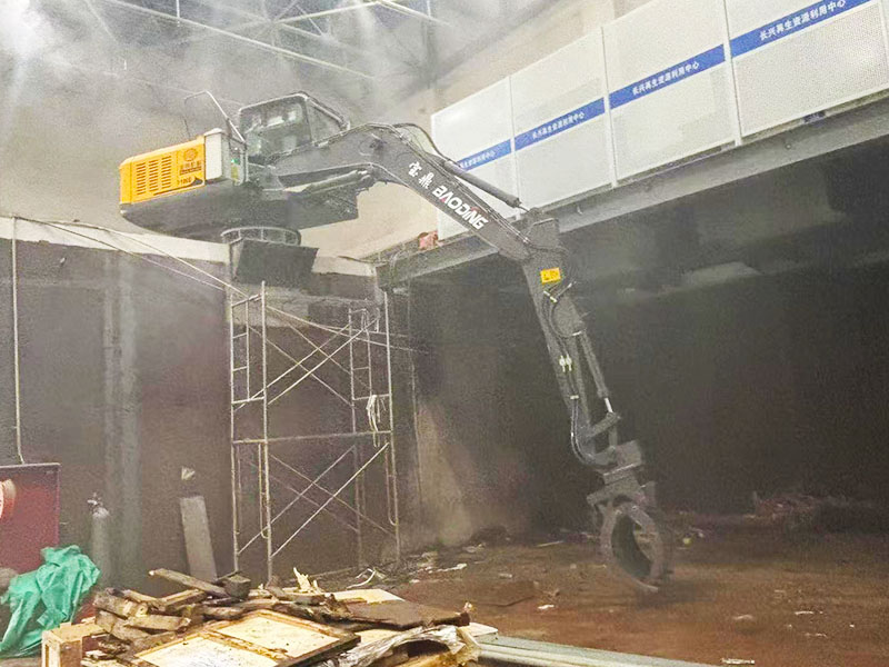 寶鼎電動固定式抓料機